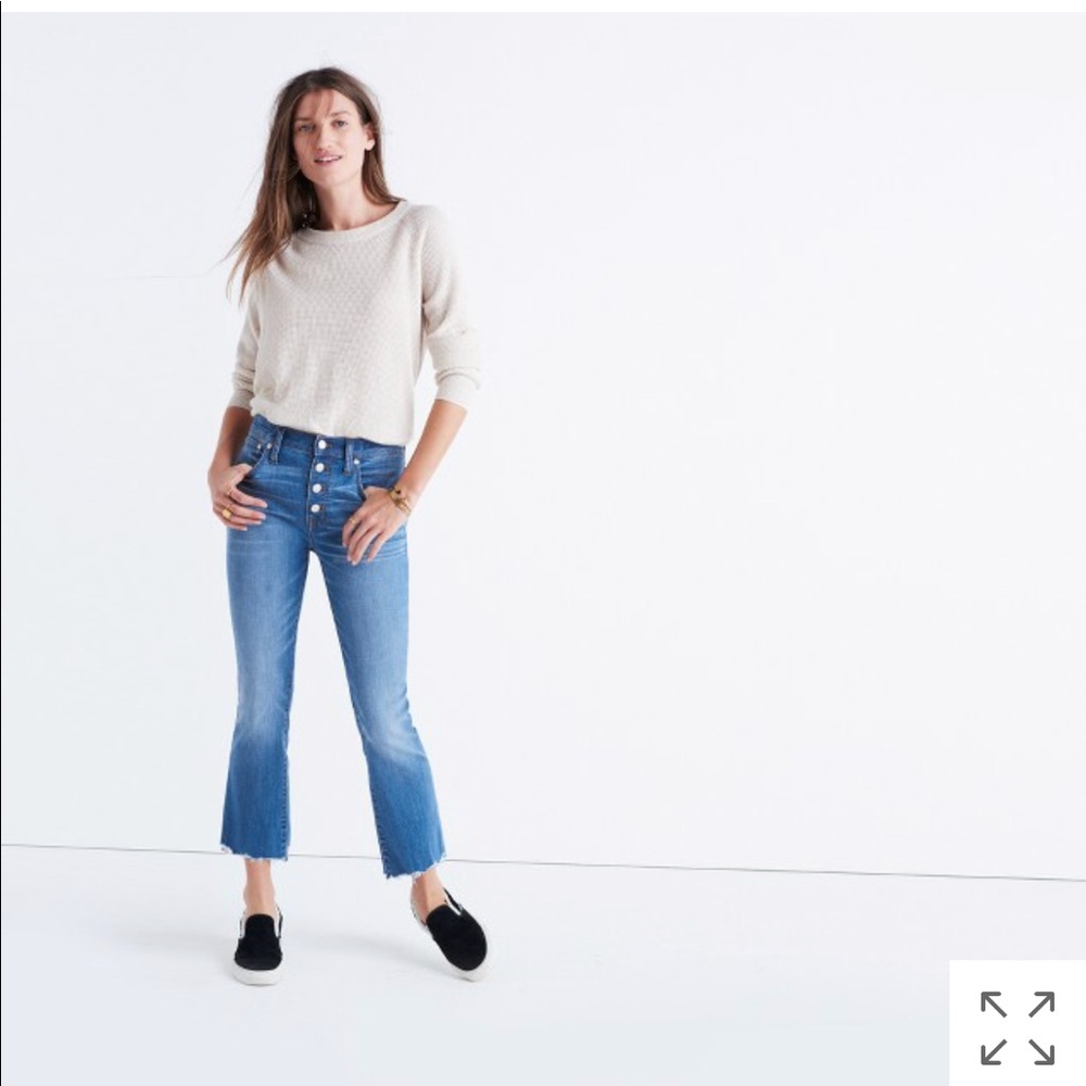 cali demi-boot jeans: chewed-hem edition size 28